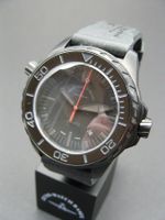 Neue, ungetragene Professional Zeno Pro Diver 2 schwarz-rot