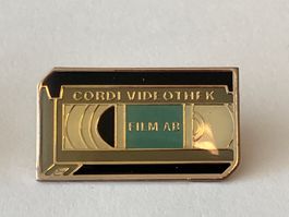 1 Pin Cordi Videothek "Film ab"
