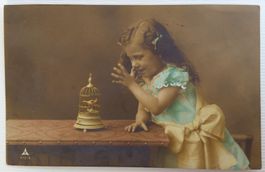 AK von 1903: Mädchen mit Musikspieldose