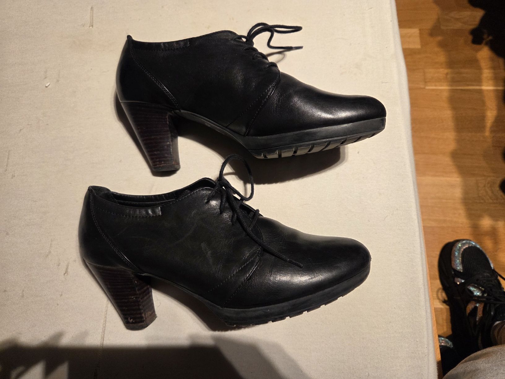Chaussures femmes: Schnürpumps Gr. 39 – D'occasion à Winterthur par Silianebelstreif 1