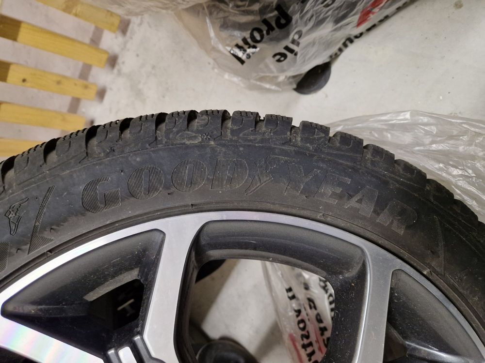 Winterreifen 235/45 R18 | Kaufen auf Ricardo