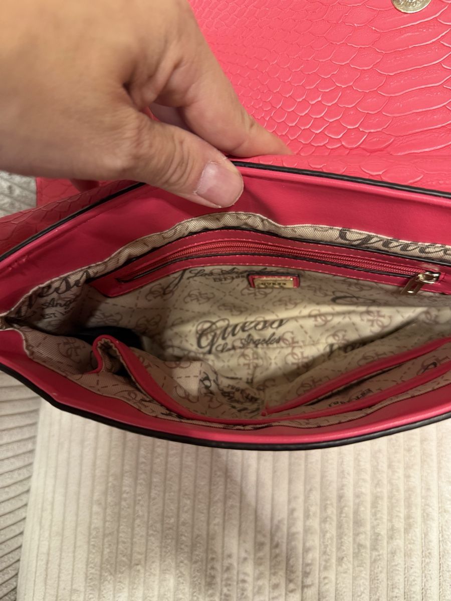 Guess Sacs femmes: GUESS-Damentasche pink – Neuf (Voir description) à Triesenberg par dom_hd56 2