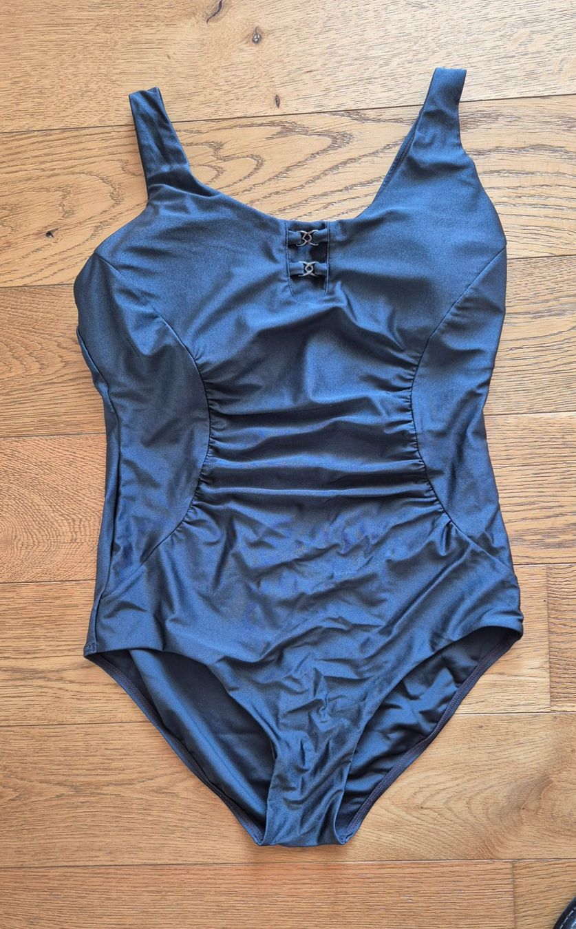 Beldona Badekleider & Bikinis: Beldona Badekleid 40 D/E Neuwertig – Neu (gemäss Beschreibung) aus Aadorf von Merlin111