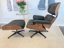 Lounge Chair mit Ottoman (Walnuss)