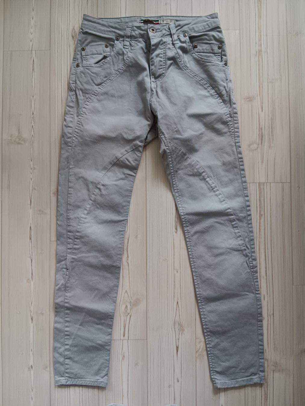 Please Jeans Jeans: PLEASE P20 Jeans taille / Grosse XS – Usato da Cossonay-ville venduto da Super-Price-Quality