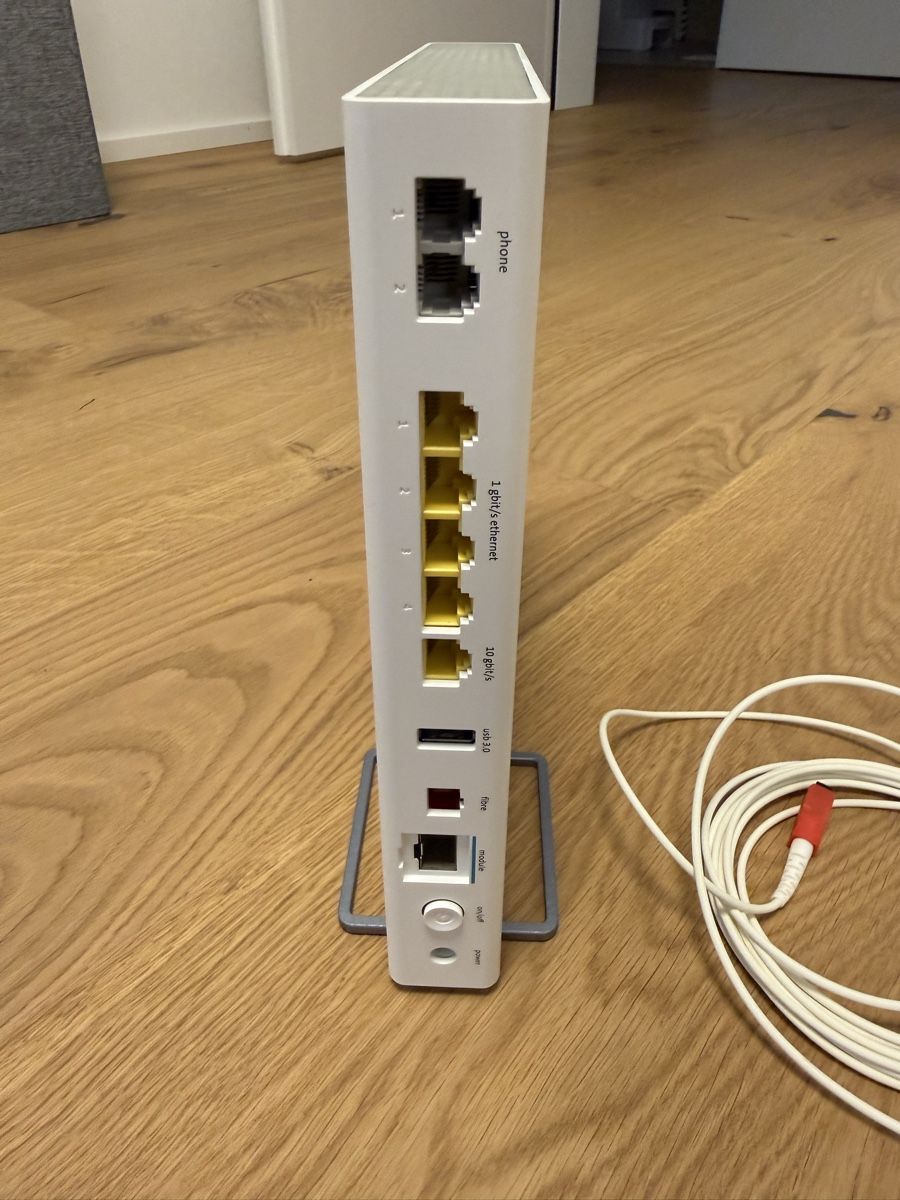 Swisscom Modems & Routeurs: Swisscom Internet-Box 4 – D'occasion à Opfikon par BananaGio01 1
