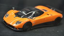 PAGANI - ZONDA F 2005 - ORANGE  1/18 AlmostReal NEUHEIT