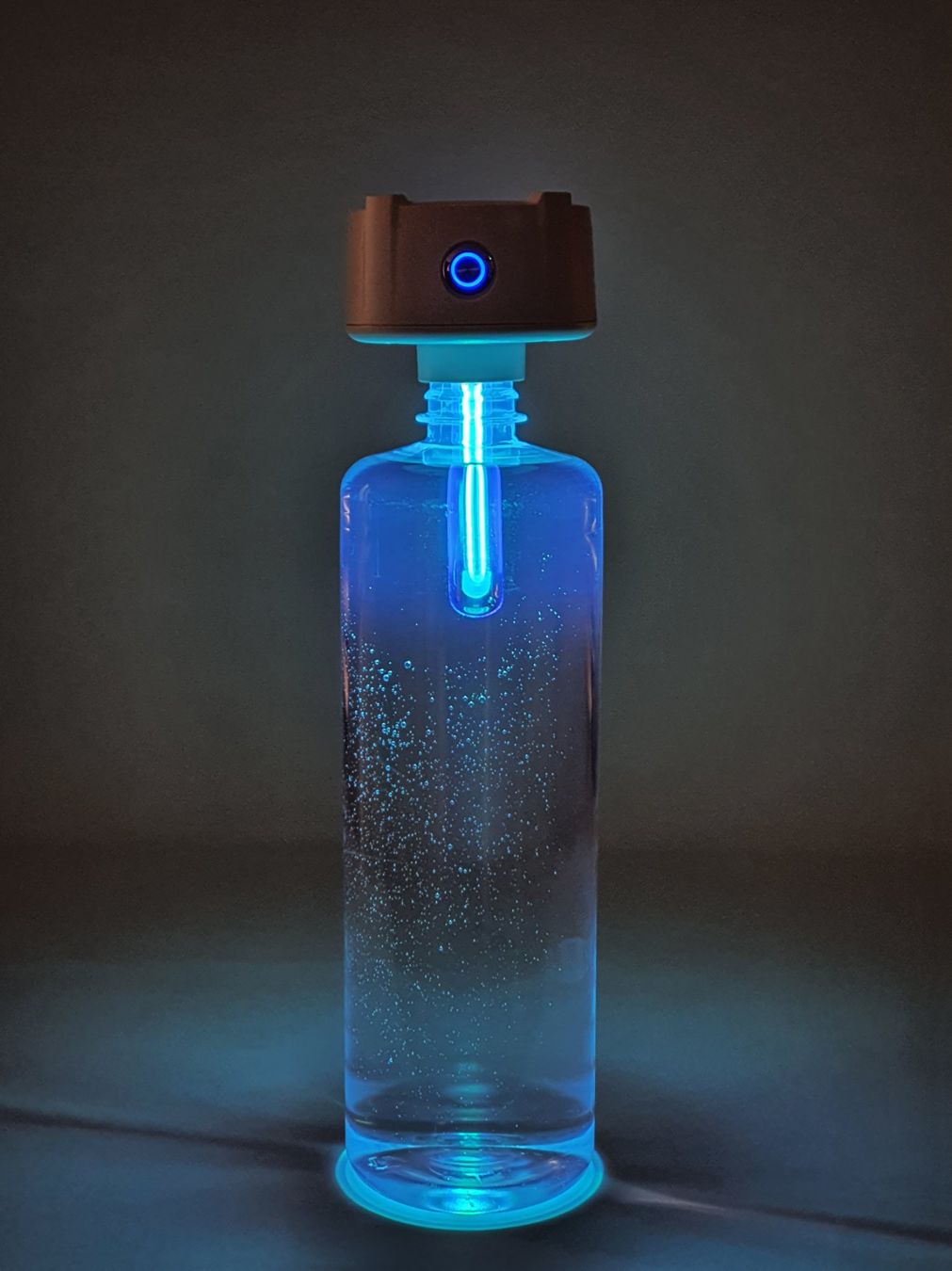 Baby-Mahlzeiten: UV-Sterilisator Flaschendeckel weiss oder schwarz – Neu und originalverpackt aus Wollerau von Skyrush 5