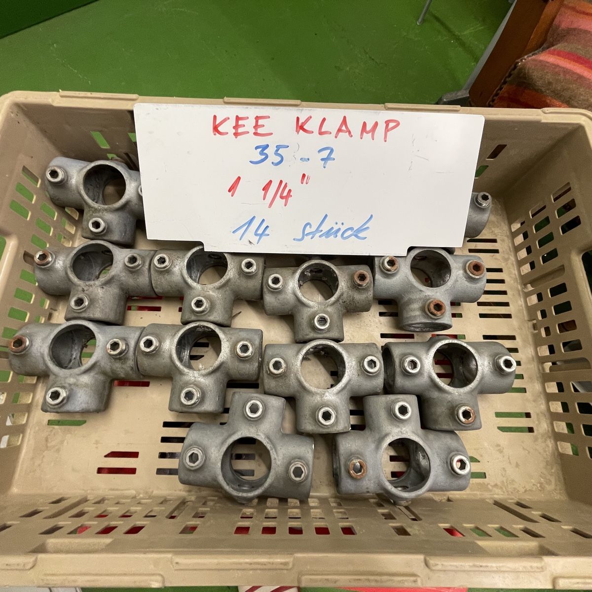 Echafaudages: Terrasse /etc. Gerüst Kee Klamp System  – D'occasion à Oftringen par Box2 3