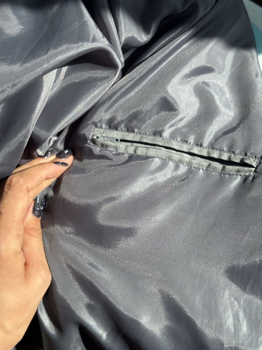 Giacche: Happy Life Bomber Jacket grey silk oversized vintage – Usato da Turbenthal venduto da elizameise 6