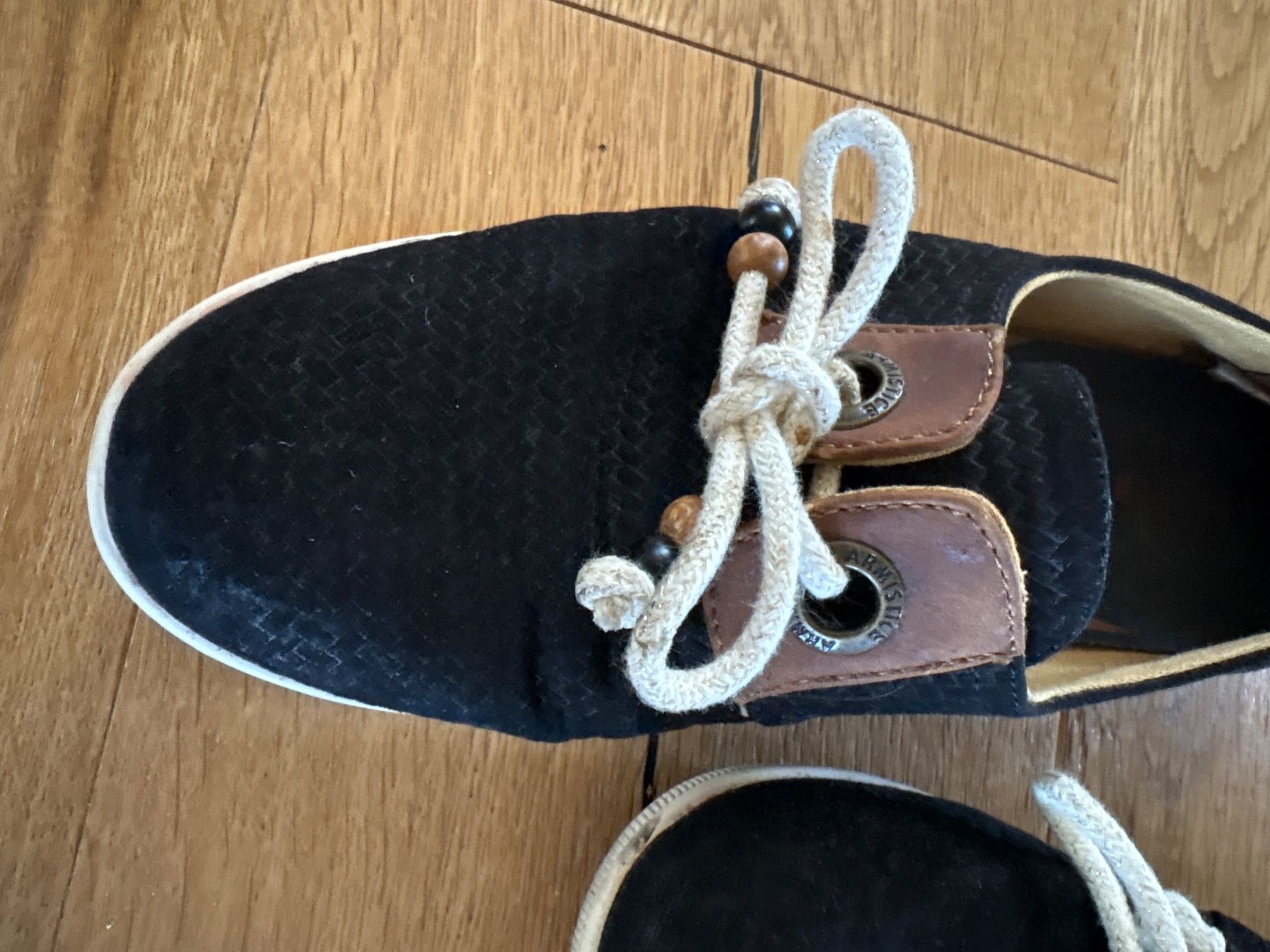 Scarpe da donna: Turnschuhe  Armistice Grösse 37 Schwarz – Usato da Beatenberg venduto da Rose406 2