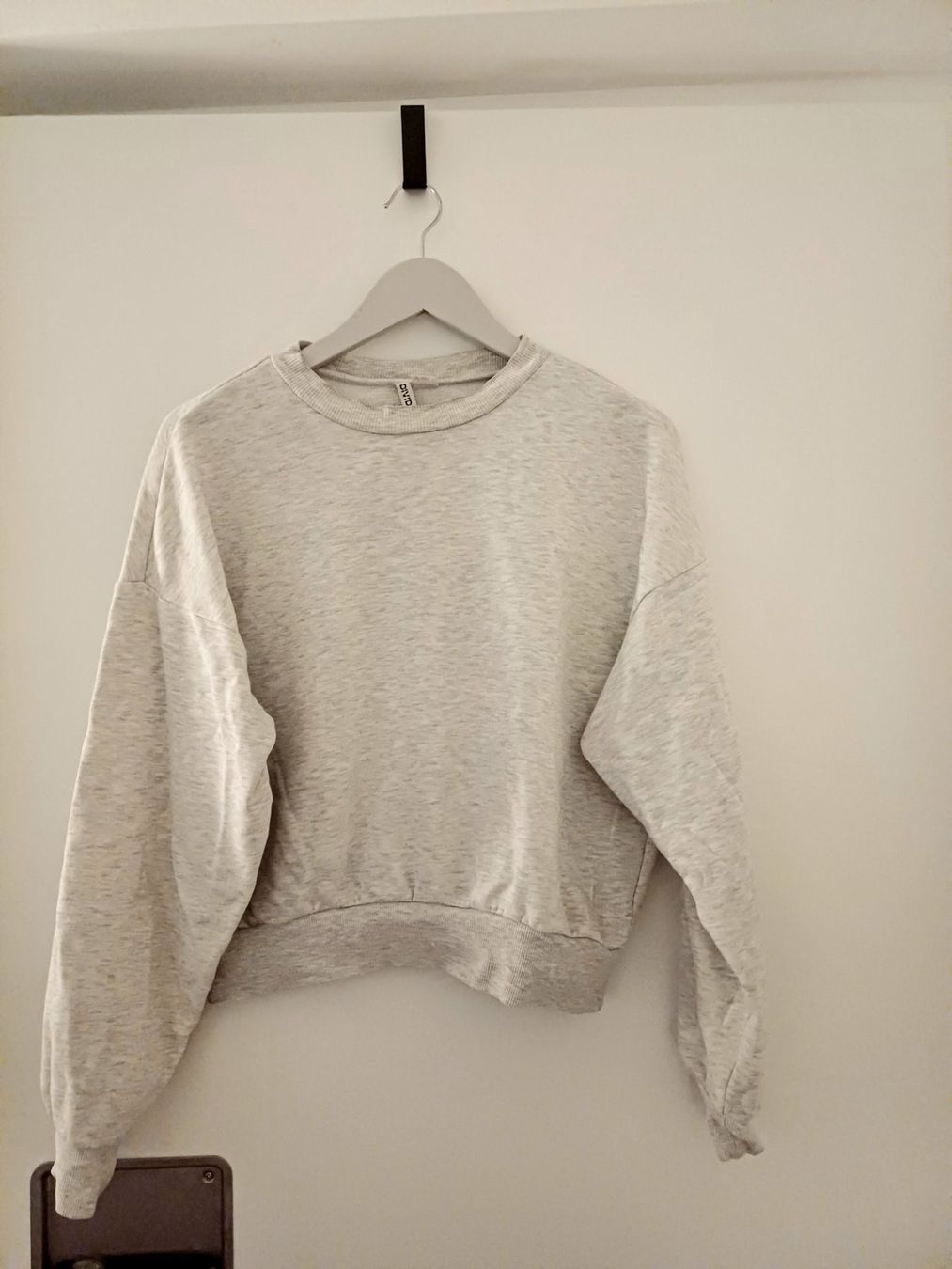 Pulls & Sweat-shirts: H&M Divided Sweatshirt – D'occasion à Zürich par nat1234567890