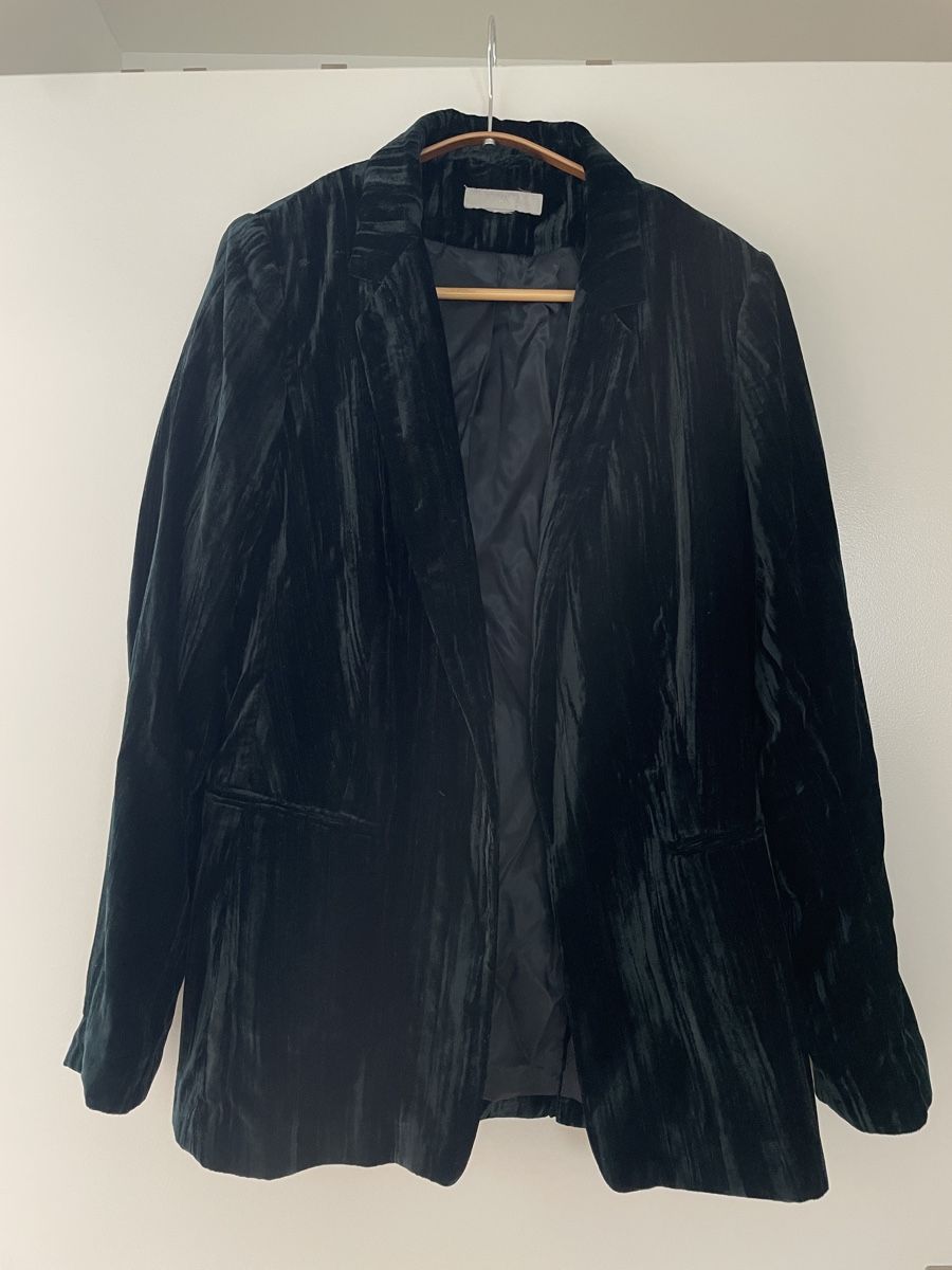 H&M Vestes: Damen Samt Sakko/Blazer, H&M – D'occasion à Mauren par acht33null