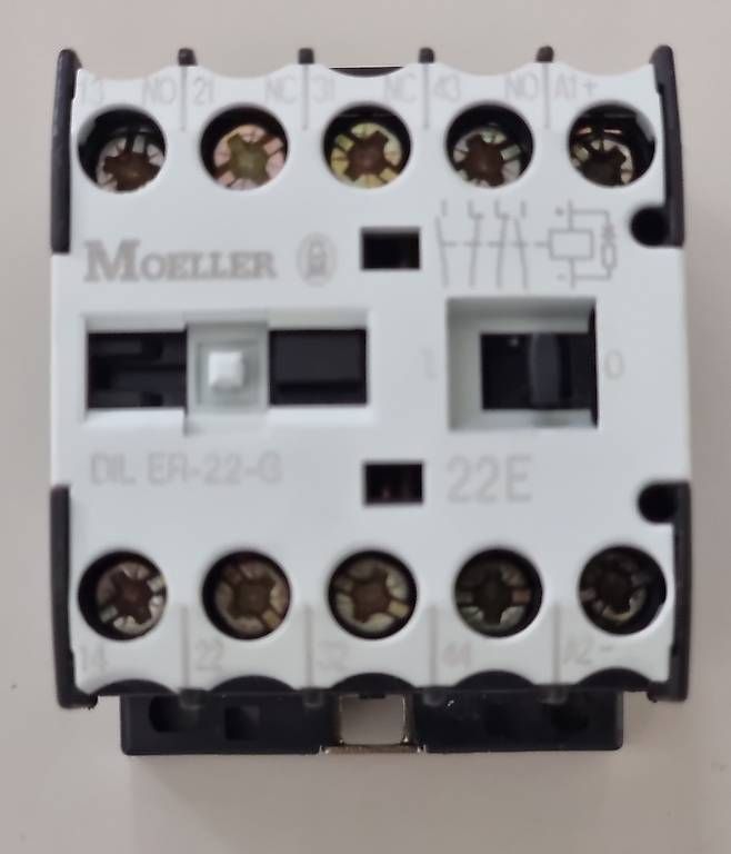 Componenti elettronici: 1 Stk. Moeller/Eaton DIL ER-22G – Usato da Münchenstein venduto da Zvtag
