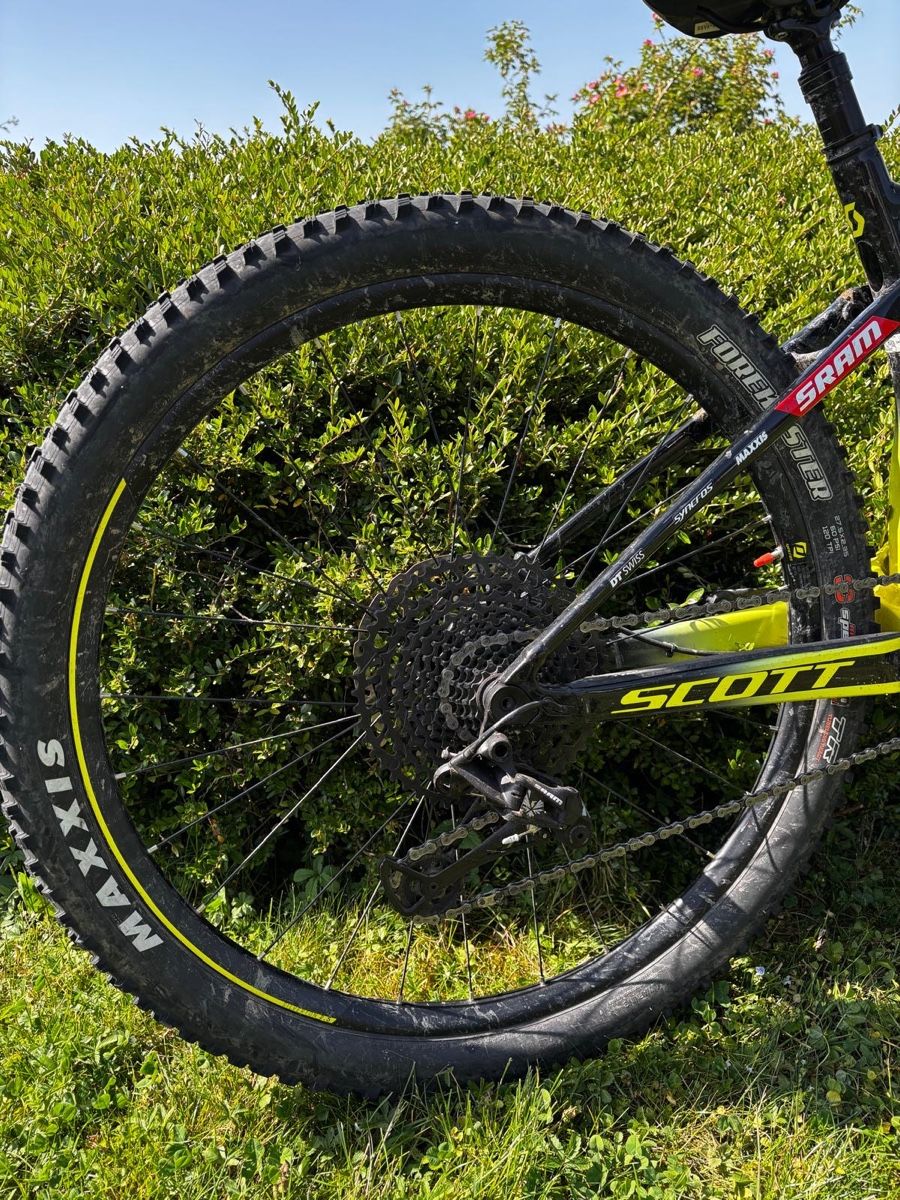 Scott Vélos: Scott Spark 940 Fully Small Frame Carbon – D'occasion à Dietlikon par Bikezz07 1