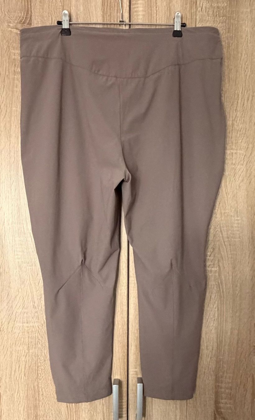 Raffaello Rossi Hosen: Raffaello Rossi Grösse 44 beige – Gebraucht aus Nussbaumen AG von brigitebardot 1