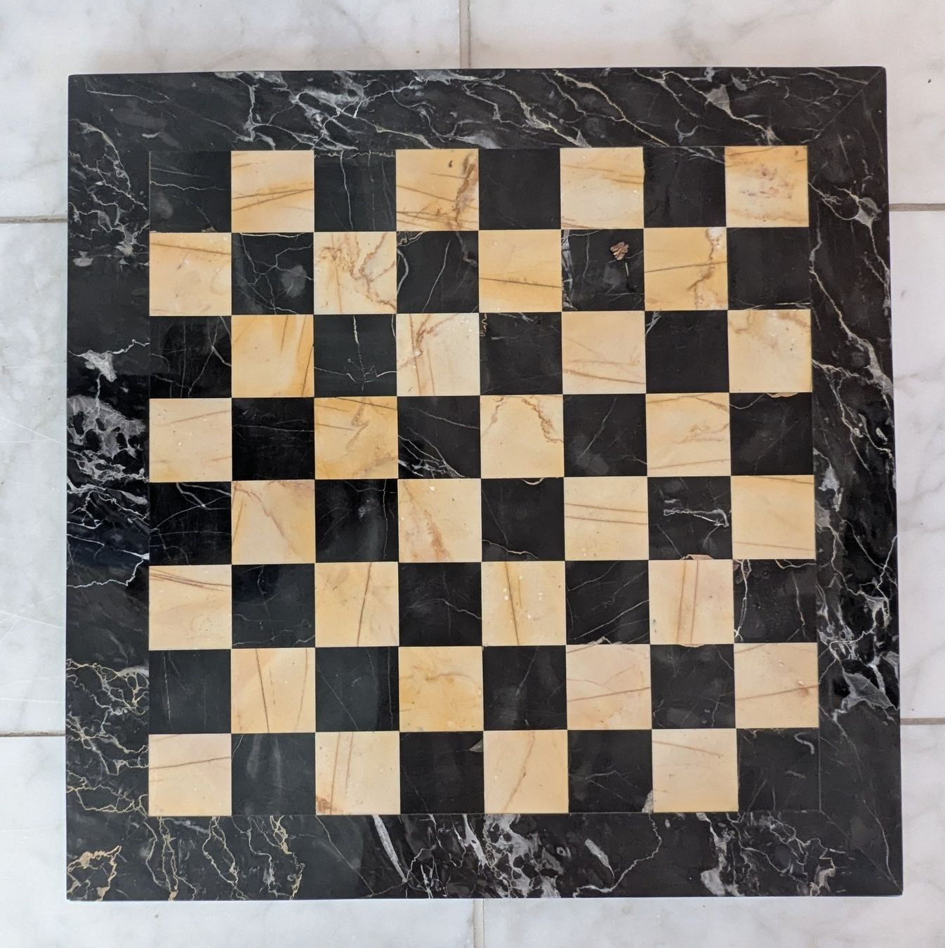 Giochi: Schachbrett aus Marmor 48cm – Usato da Giffers venduto da agu25