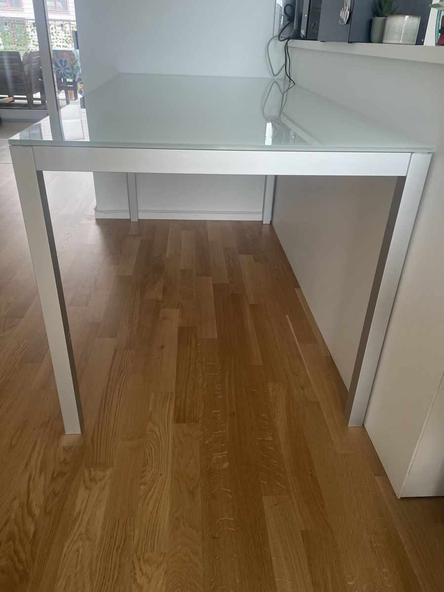 Tische: Tisch – Gebraucht aus Kriens von voz_57zg