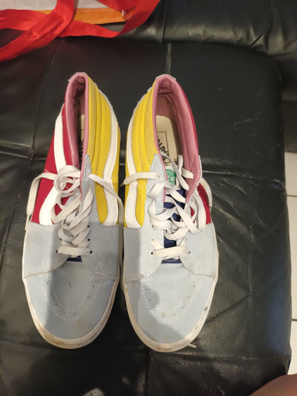 Vans Scarpe da uomo: Chaussures VANS OFF THE WALL original taille 44 – Usato da Bevaix venduto da MD1967