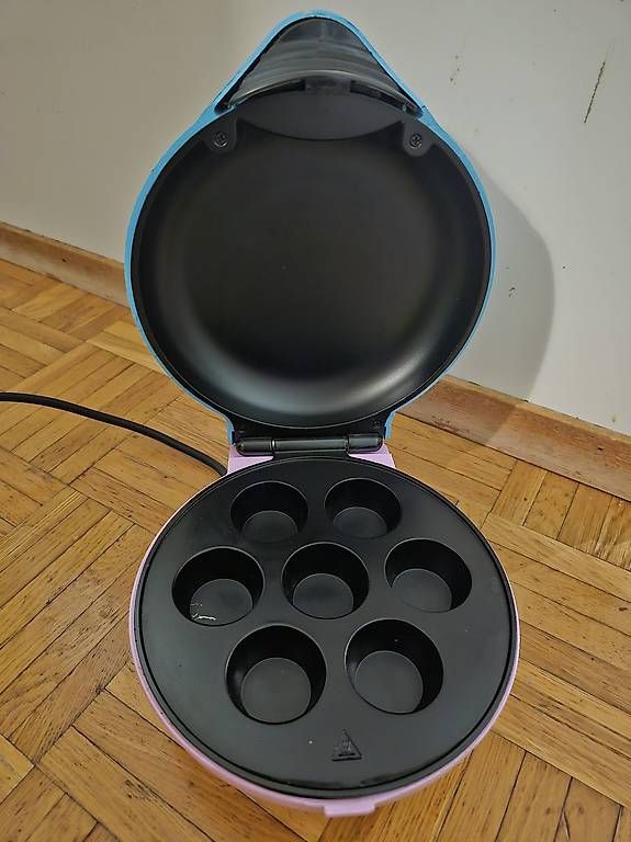 Küchengeräte: Cupcake Maker Retro – Gebraucht aus Uzwil von sousse73 1