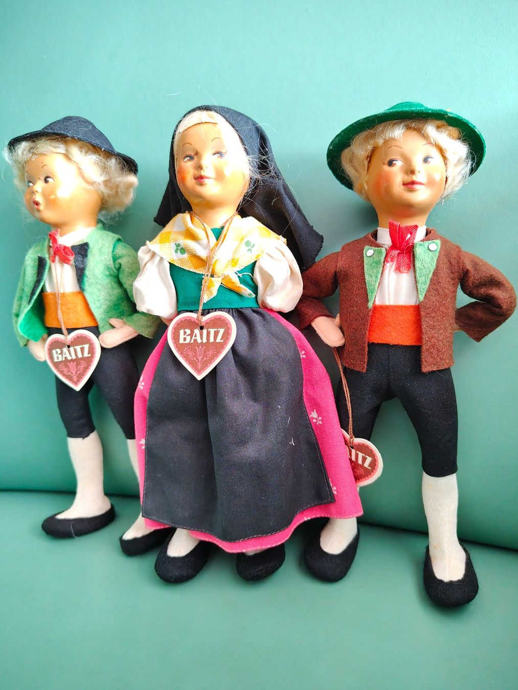Puppen: Trachtenpüppchen ca. 23cm – Gebraucht aus Oberhelfenschwil von rsm_j976