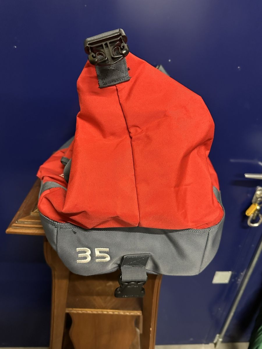 Peak Performance Borse: Sac de sport Peak Performance 35L. – Usato da Genève venduto da Tom6 2