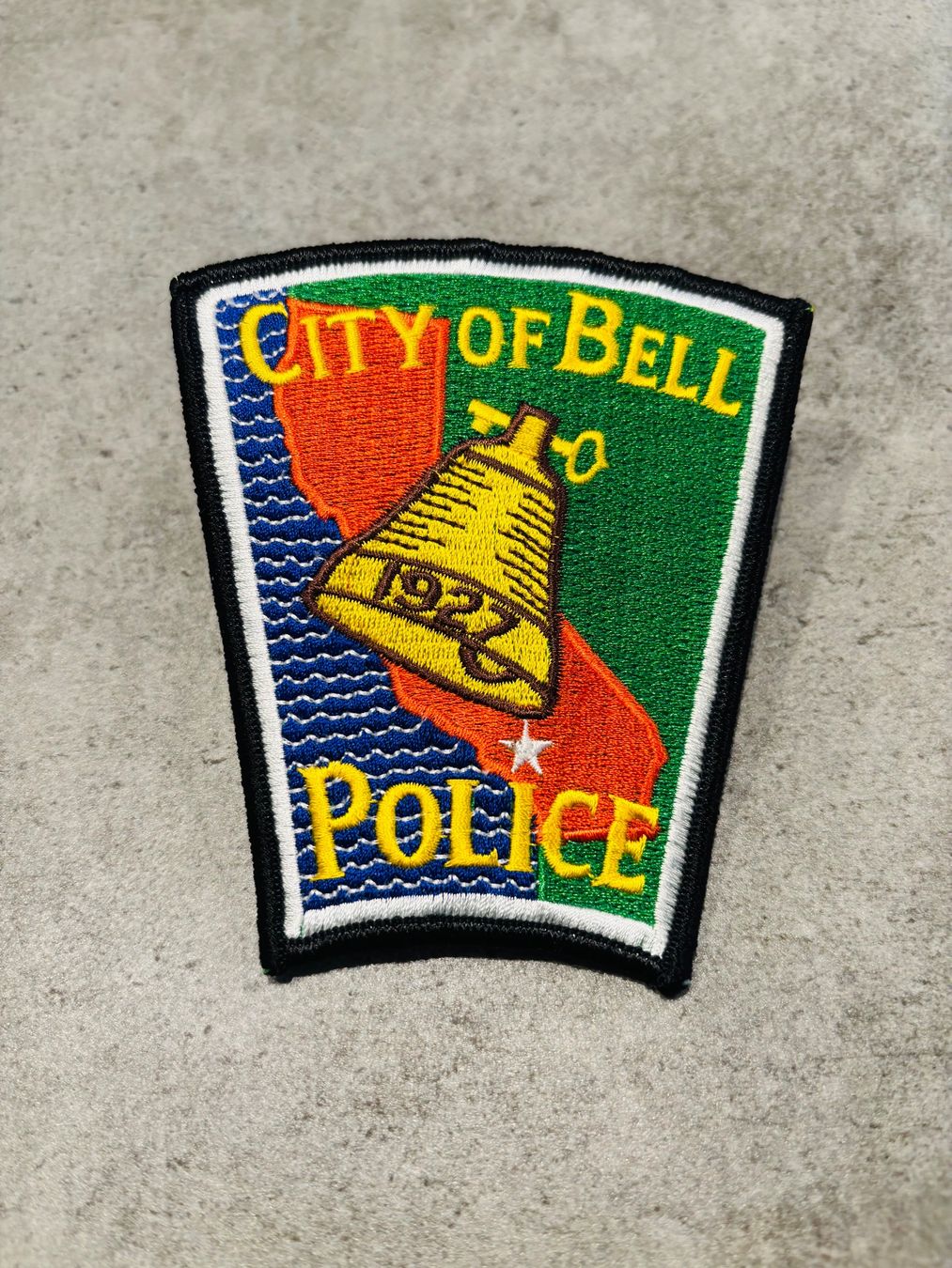 Toppe: Polizei-Aufnäher/Patch der Polizei in Bell (USA) – Usato da Hittnau venduto da reco87