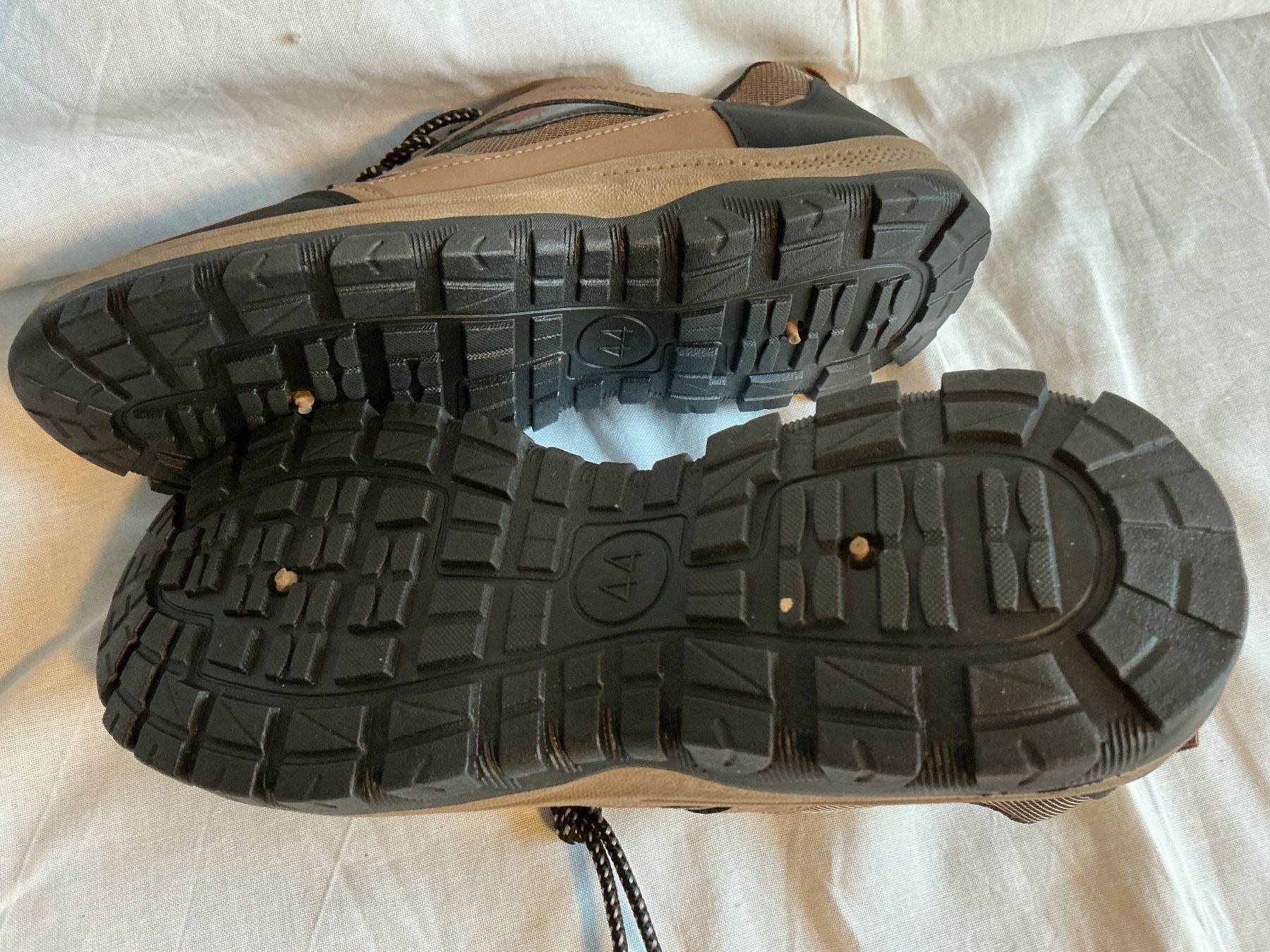Herrenschuhe: Sneakers – Neu (gemäss Beschreibung) aus Niederhasli von ercp4 2
