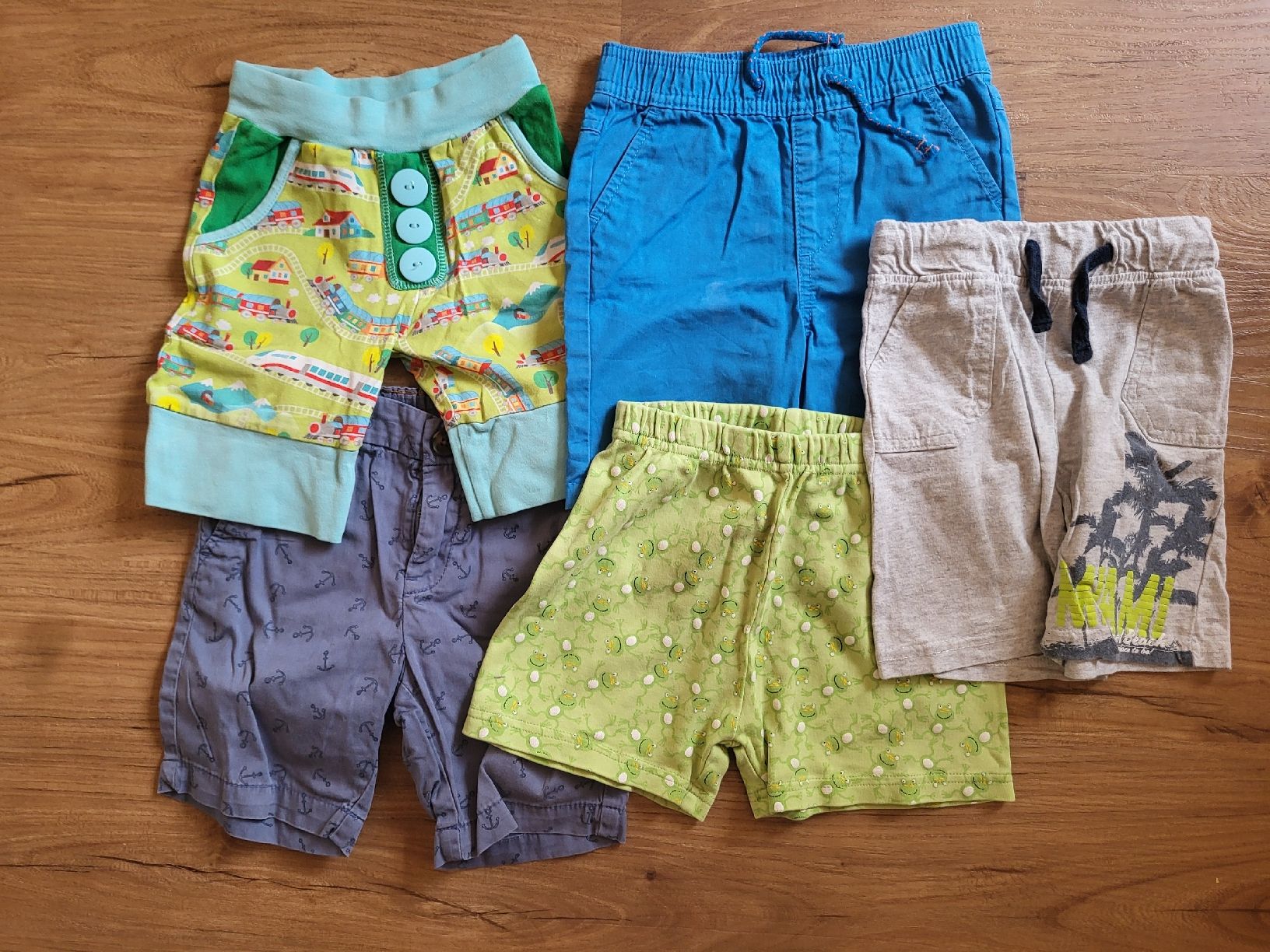 Lotti & Set di vestiti: Kleiderpaket Gr.92 Sommer – Usato da Römerswil LU venduto da Estermann1402 2