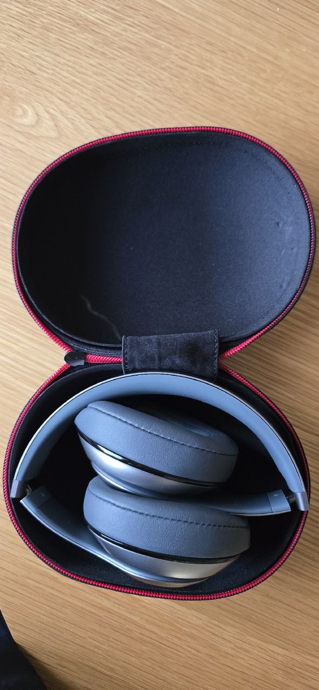 Beats Casques audio: Beats Studio Wireless – Bluetooth Kopfhörer + Original Case – Neuf (Voir description) à Horgen par Deadpool82 1