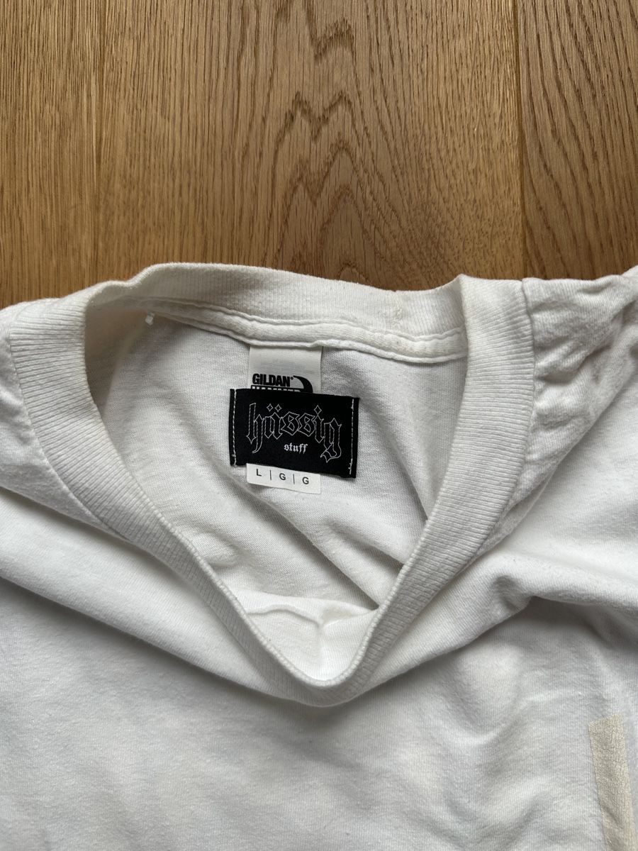 Hässig T-shirt: Hässig T-Shirt – Usato da Düdingen venduto da kleidungsmarktplatz 3