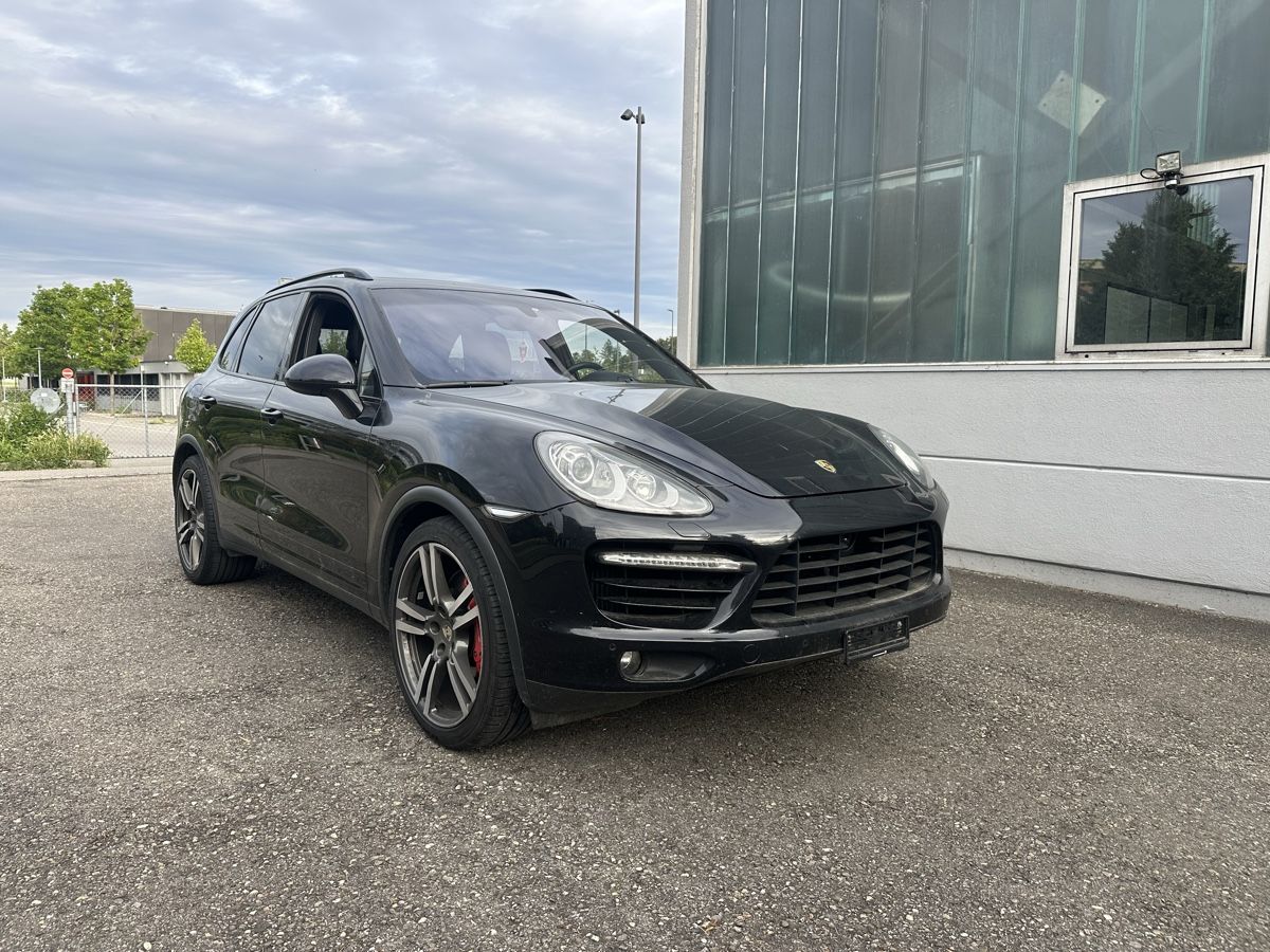 Porsche Automobili: Porsche Cayenne Turbo – Difettoso da Gals venduto da aya_p7pd 2