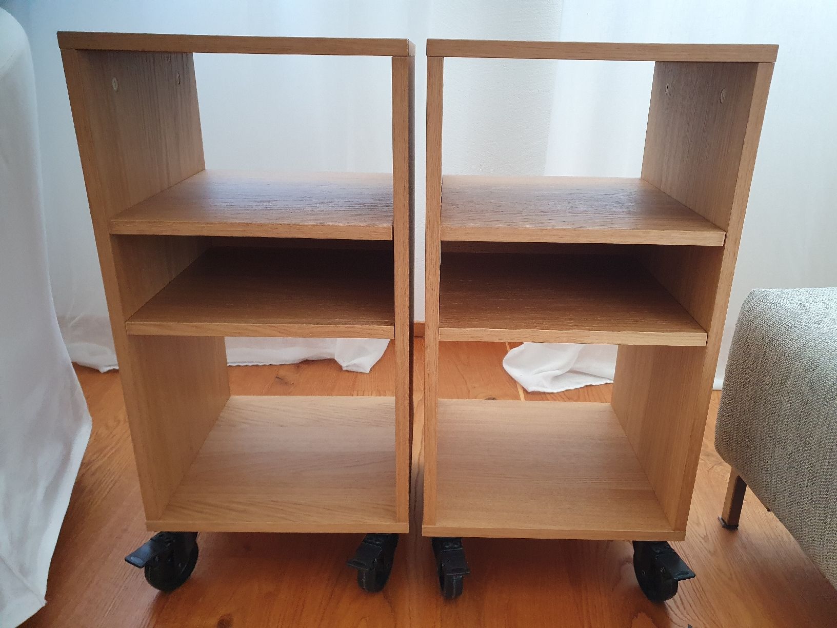 Ikea Comodini: 2 Comodini Ikea RAVAROR in legno – Usato da Mels venduto da Mauro_CH 1