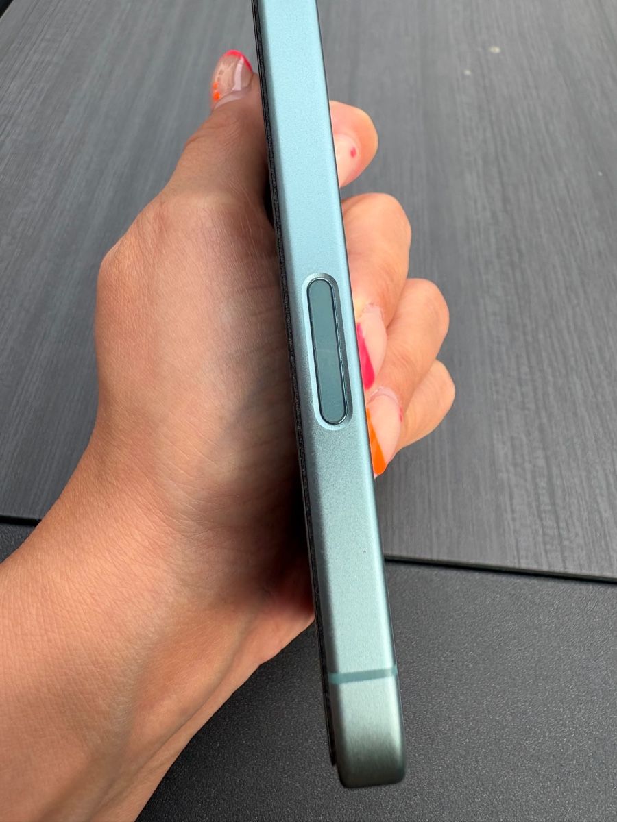 Apple Telefoni cellulari / Smartphones: Iohone 16 Plus – Usato da Schaffhausen venduto da sab_n8t5 2