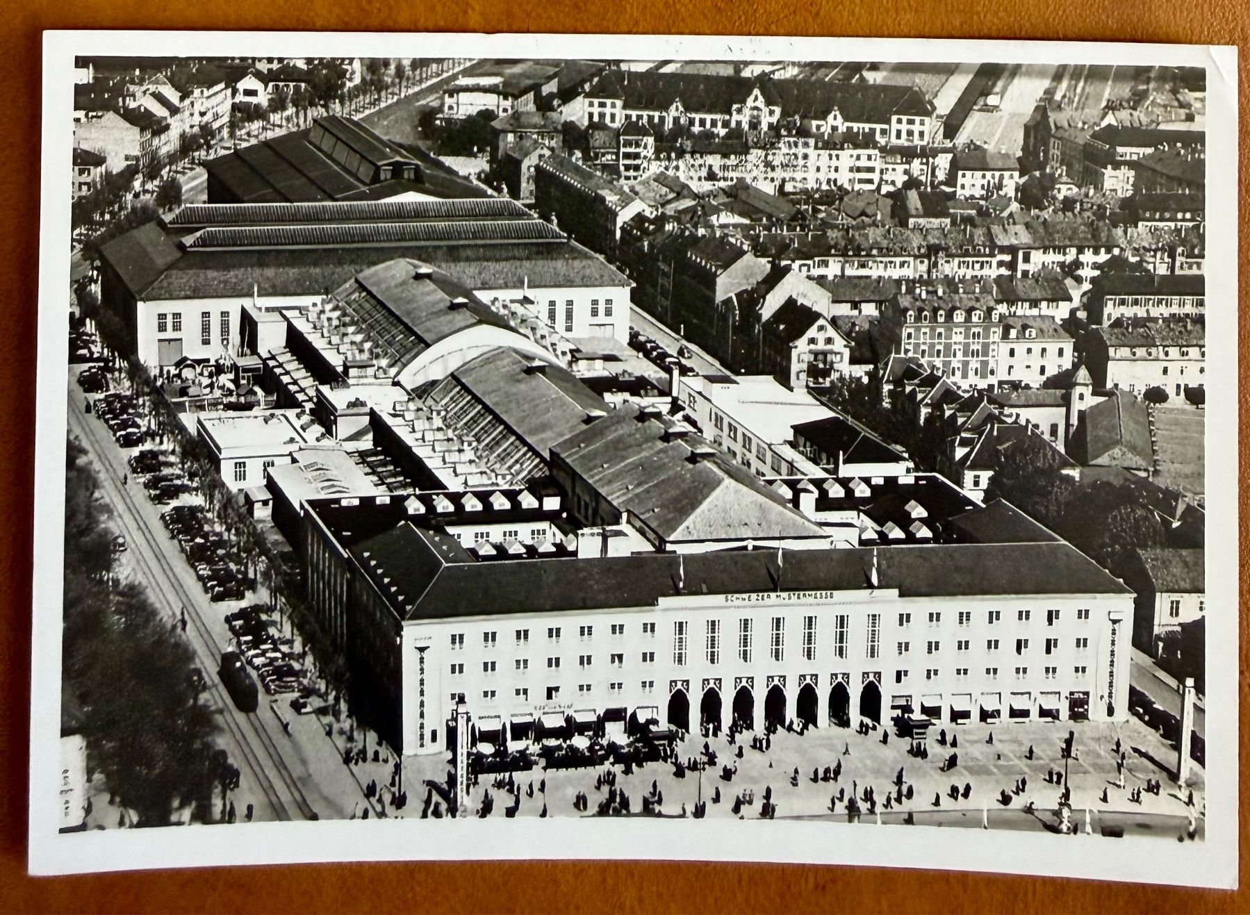 Cartoline postali: Basel - Muster Messe Basel 1945 – Usato da Lutry venduto da Ediego