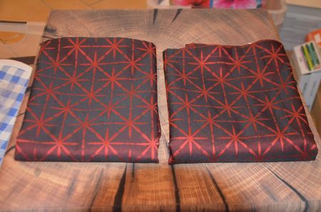 2 STUCK TISCHDECKE NEU - 2 NAPPES - 2X CM 140X140