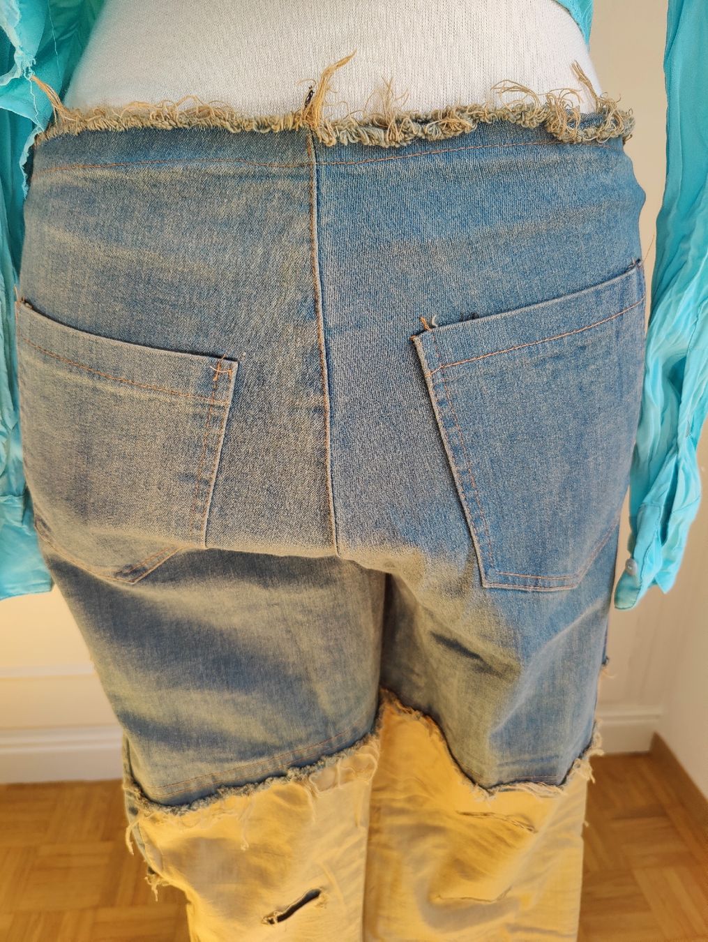 Jeans: Y2K Distressed Patchwork Flared Jeans Stretchy – D'occasion à La Tour-de-Peilz par dAutrefois 7