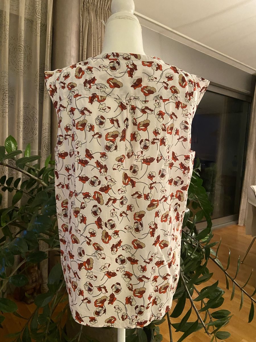Blusen: Blouse été CAROLL taille 42 – Gebraucht aus Neuchâtel von lu7_9rs7 1