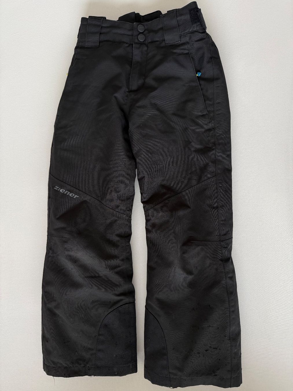 Ziener Pantaloni: Schwarze ZIENER Schneehose, Grösse 128 – Usato da Küsnacht ZH venduto da ch_schweiz
