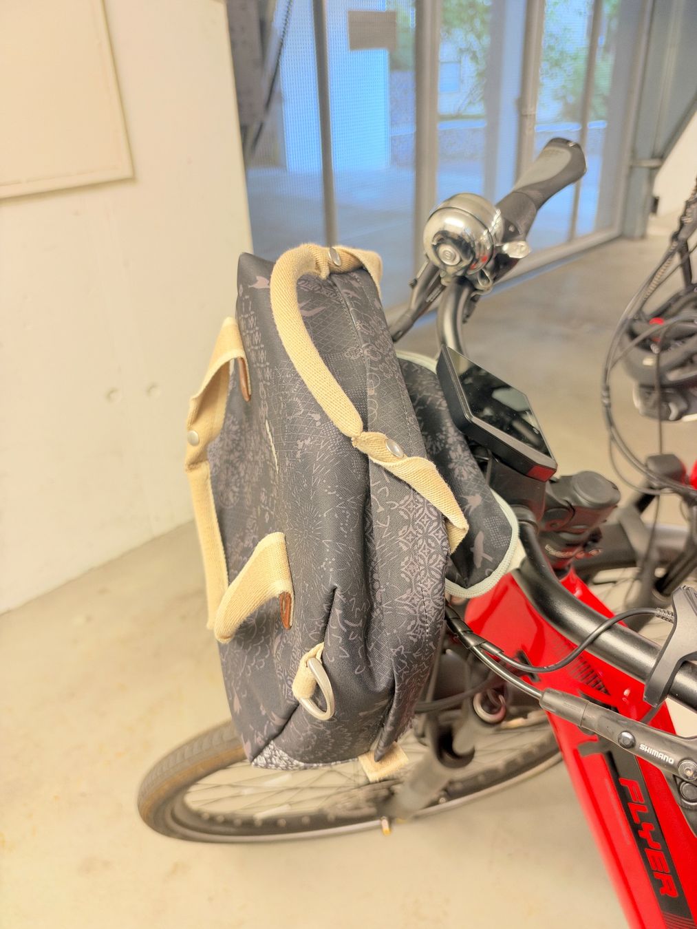 Borse da donna: Fahrrad-Lenkrad-Umhängetasche – Usato da Kriens venduto da Famschmidlin 9
