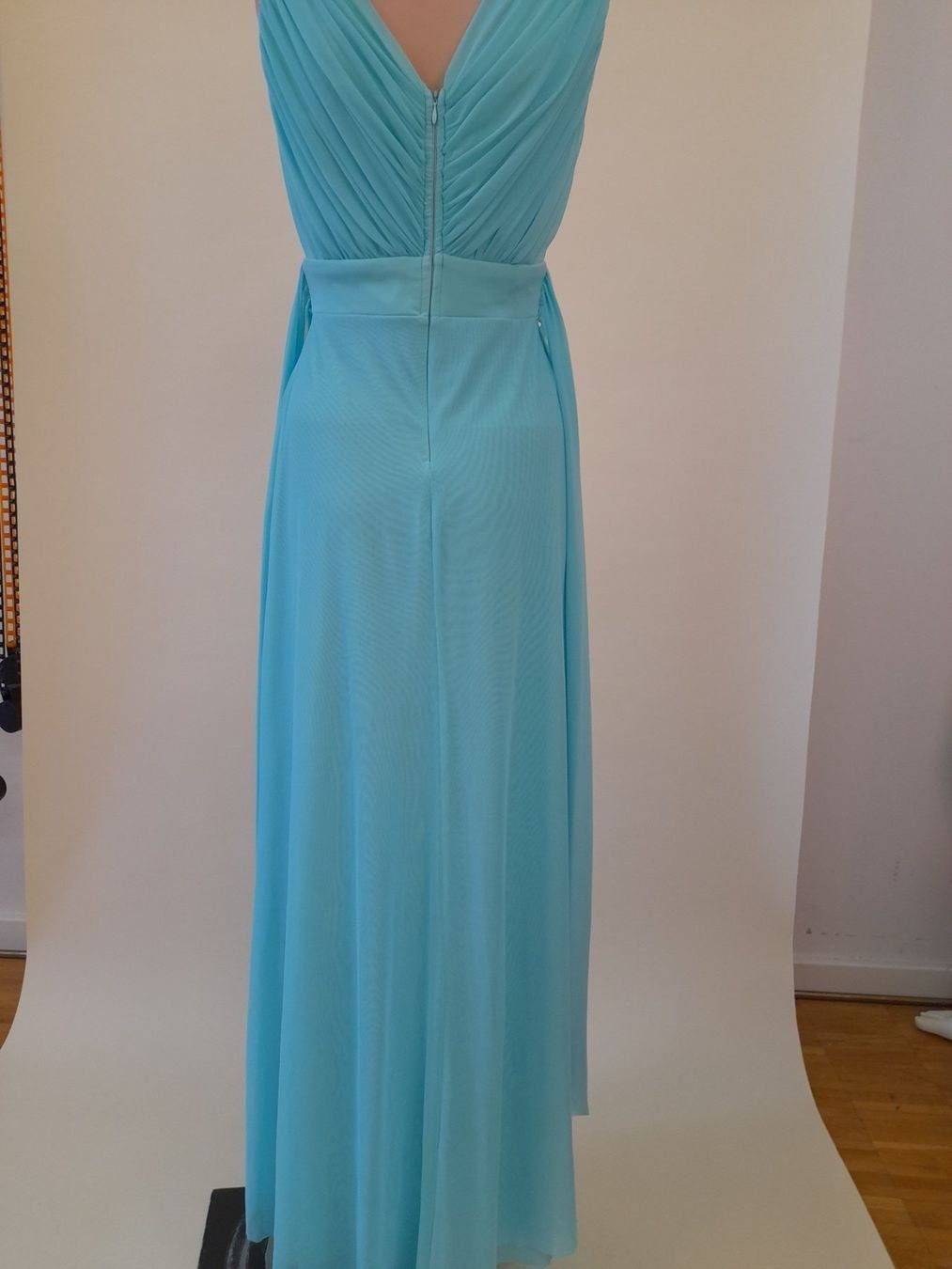 Vestiti: Himmelblaues Abendkleid GR 36 – Nuovo (secondo la descrizione) da Langnau am Albis venduto da Judithsebi 1