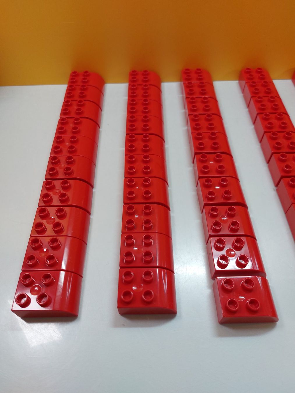 Lego Kit di costruzioni: LEGO DUPLO 70 rote Dachsteine / Bausteine – Usato da St.Gallen venduto da TinasBauundSpiel 1