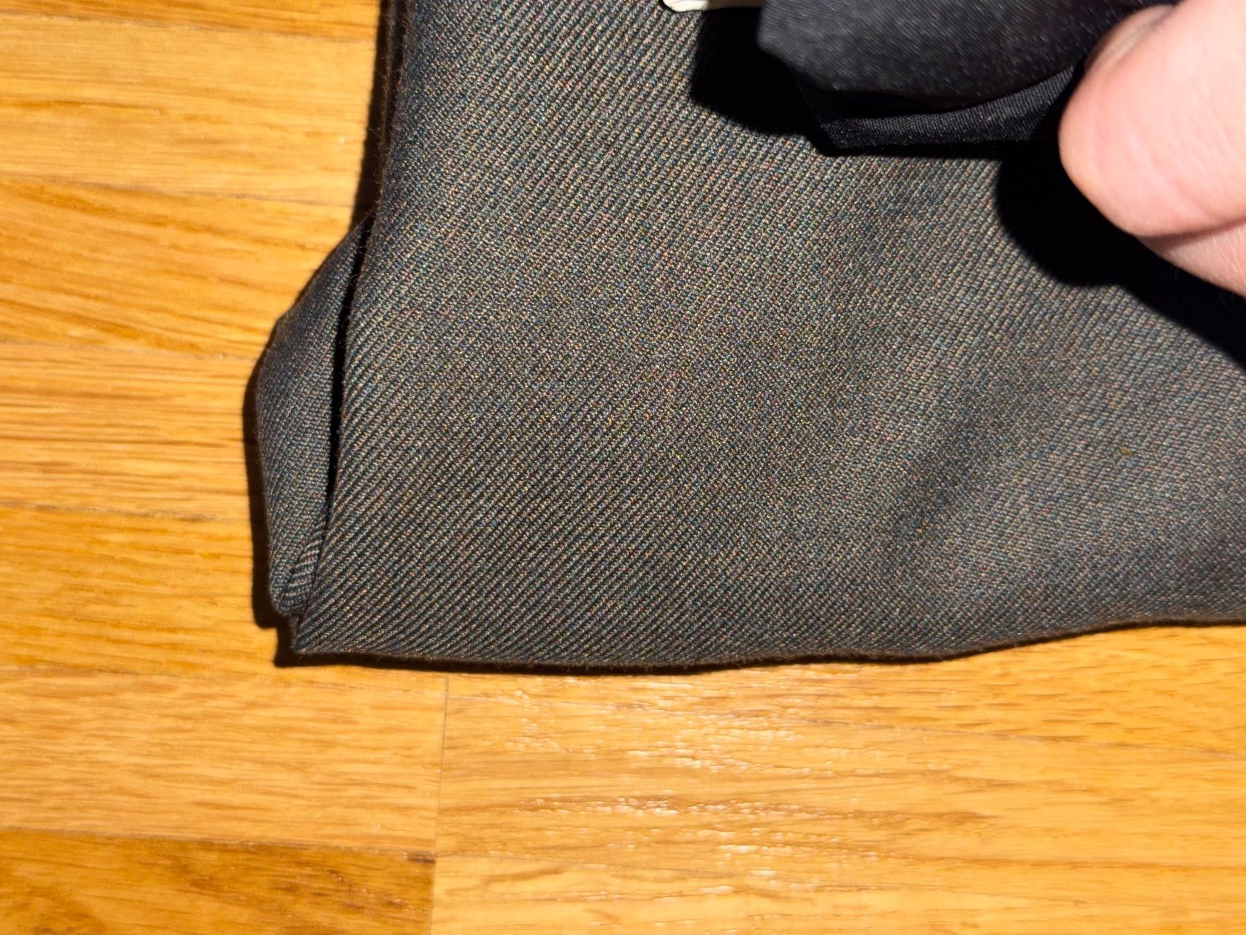 Pantaloni: Vintage wool trousers – Usato da Fribourg venduto da mariedw 5