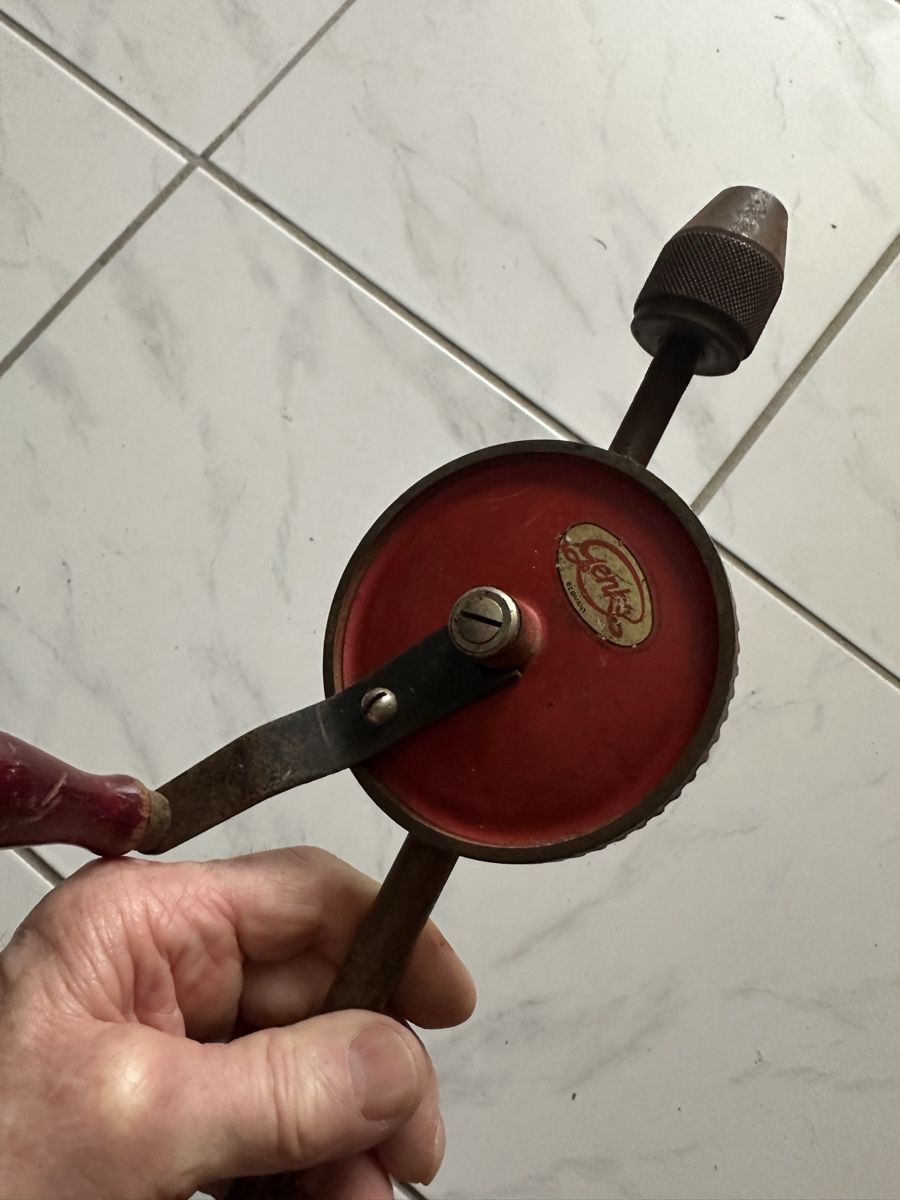 Trapani: Handbohrmaschine antik – Usato da Oberengstringen venduto da Affeier0 1