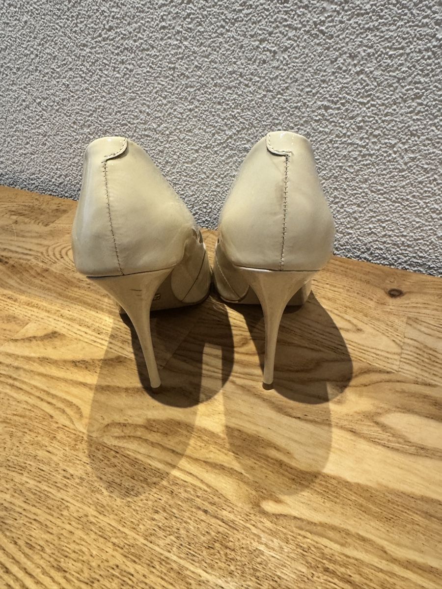 Scarpe da donna: High Hells L‘intervalle Nude Gr.37 – Usato da Hubersdorf venduto da caruchiya 1