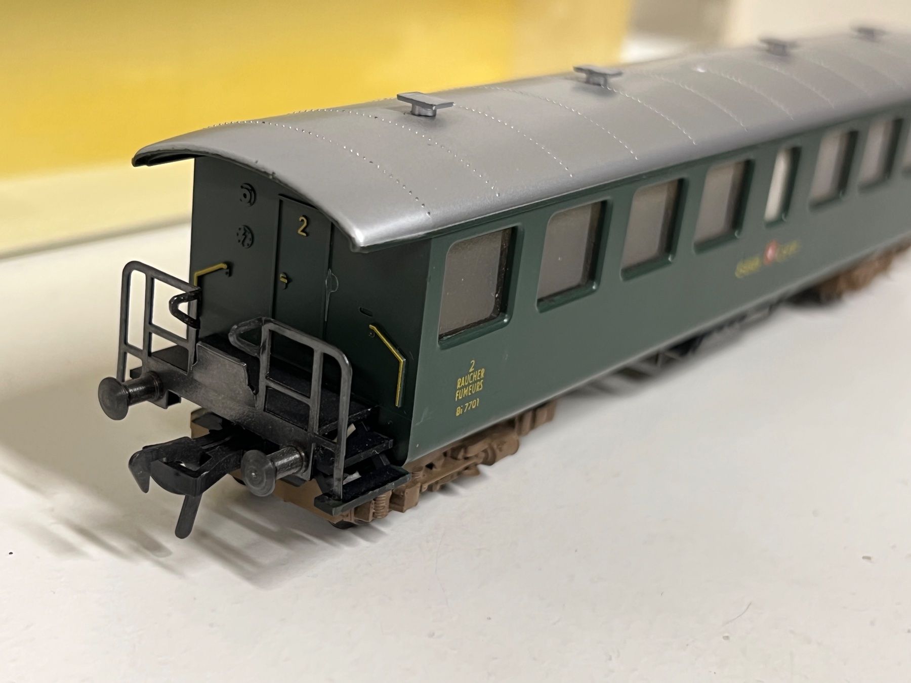 Fleischmann Modelleisenbahnen: Fleischmann 2.Kl. SBB CFF FFS  H0 DC – Gebraucht aus Neuenhof von ludovicco 3