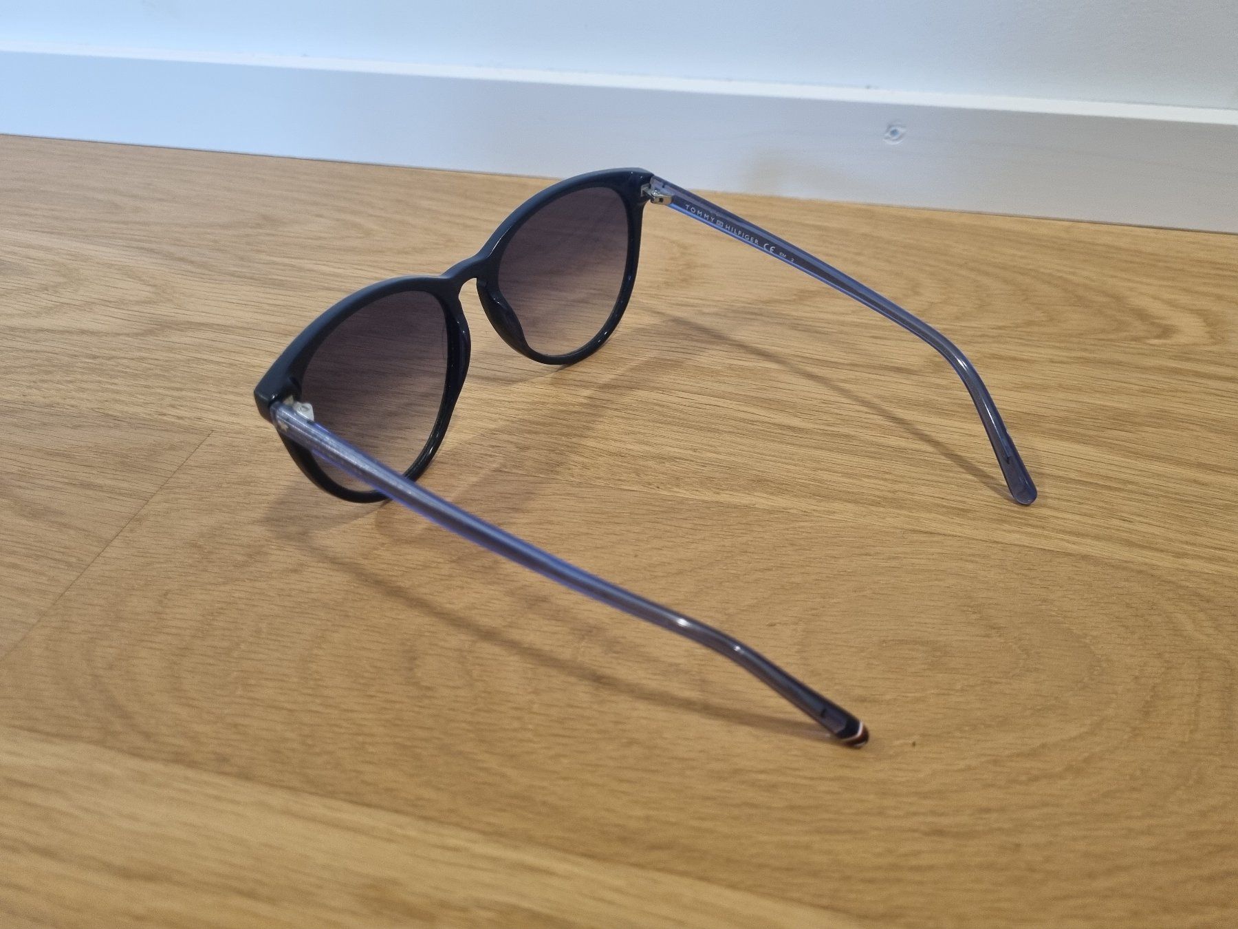 Tommy Hilfiger Occhiali & Lenti: Tommy Hilfiger Sonnenbrille – Usato da Wetzikon ZH venduto da Personalkarte 1
