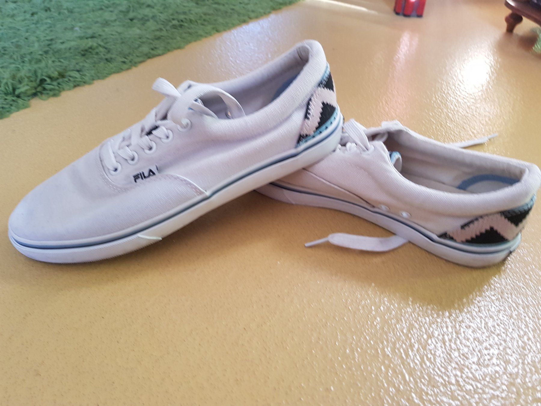 Fila Herrenschuhe: Fila Sneaker Grösse 40 Schuhe – Gebraucht aus Walterswil BE von Lonitti 2