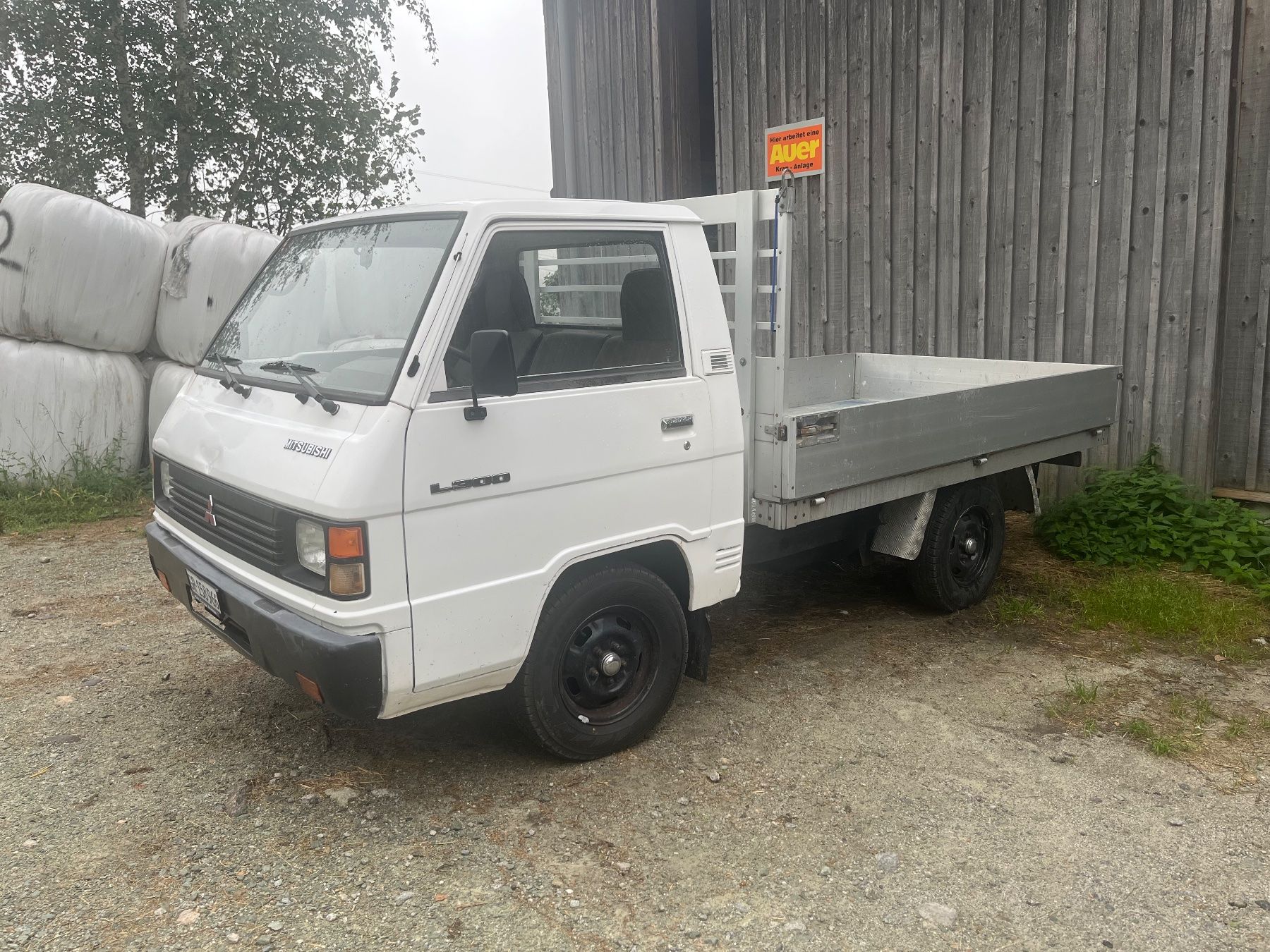 Mitsubishi Veicoli commerciali: Mitsubishi L 300 2,5 D – Usato da stampa venduto da fab_q8r7
