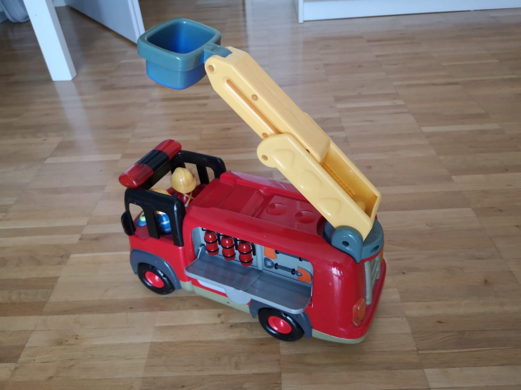 Giocattoli: 3 sehrrr  grosse Spielzeugautos – Usato da Amriswil venduto da Mat08 3